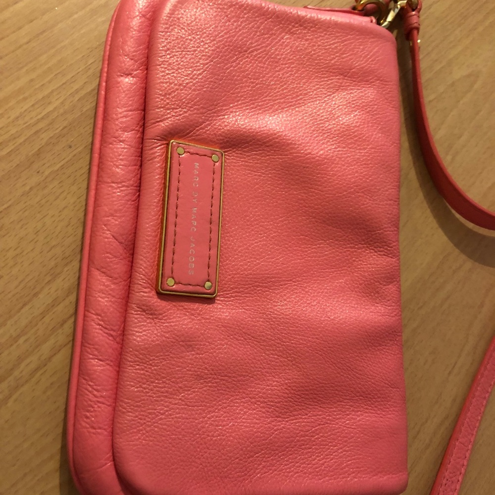 Marc Jacobs Lea Pebble Leather Crossbody Bag - Picture 2 of 6